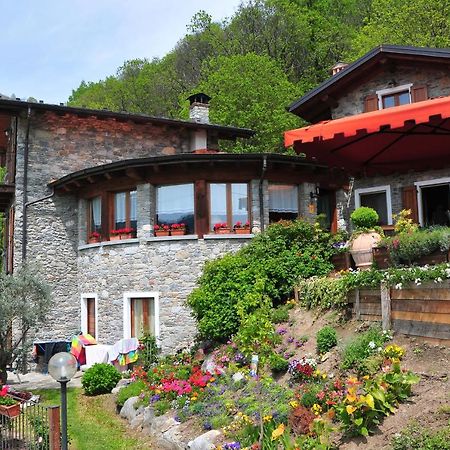 Agriturismo La Fonte Di Mariella Gravedona Luaran gambar