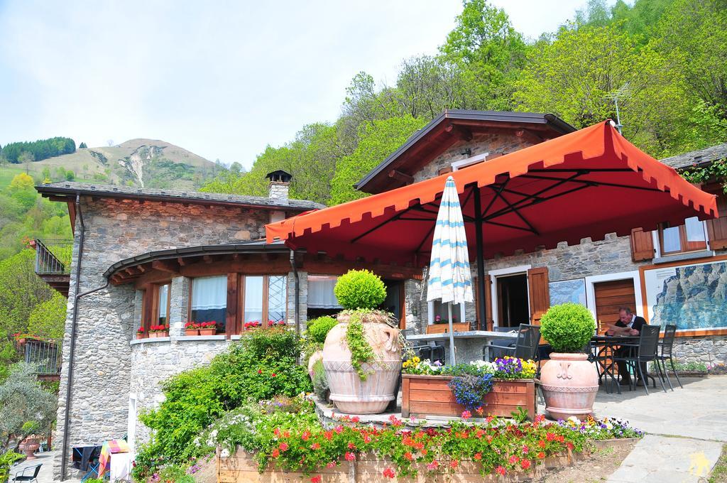 Agriturismo La Fonte Di Mariella Gravedona Luaran gambar