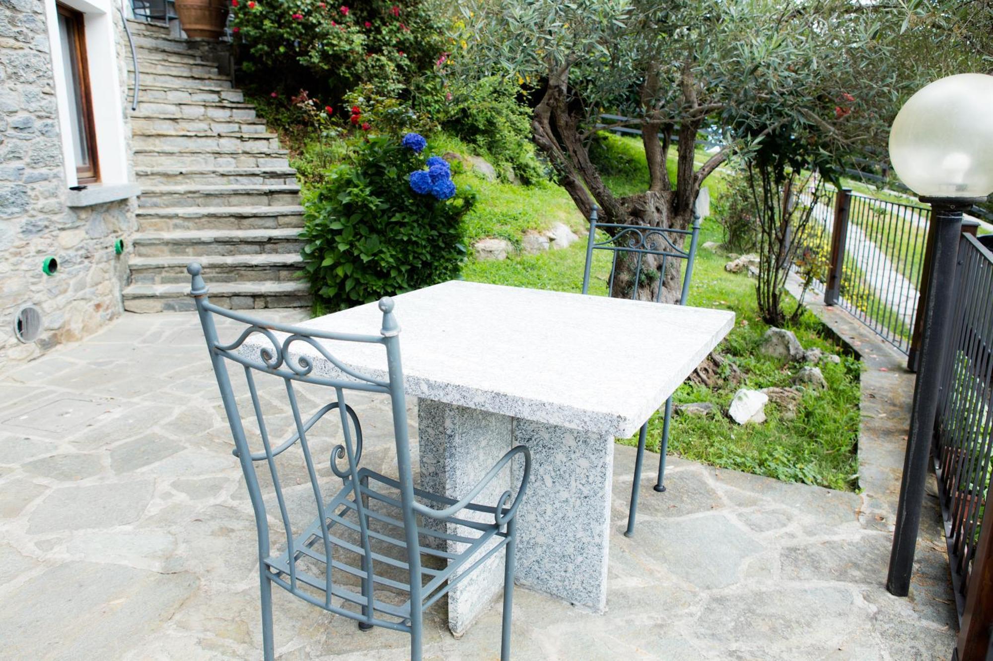 Agriturismo La Fonte Di Mariella Gravedona Luaran gambar